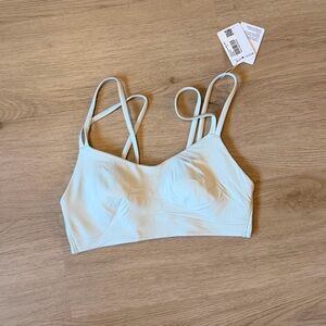 NWT lululemon like a cloud bra